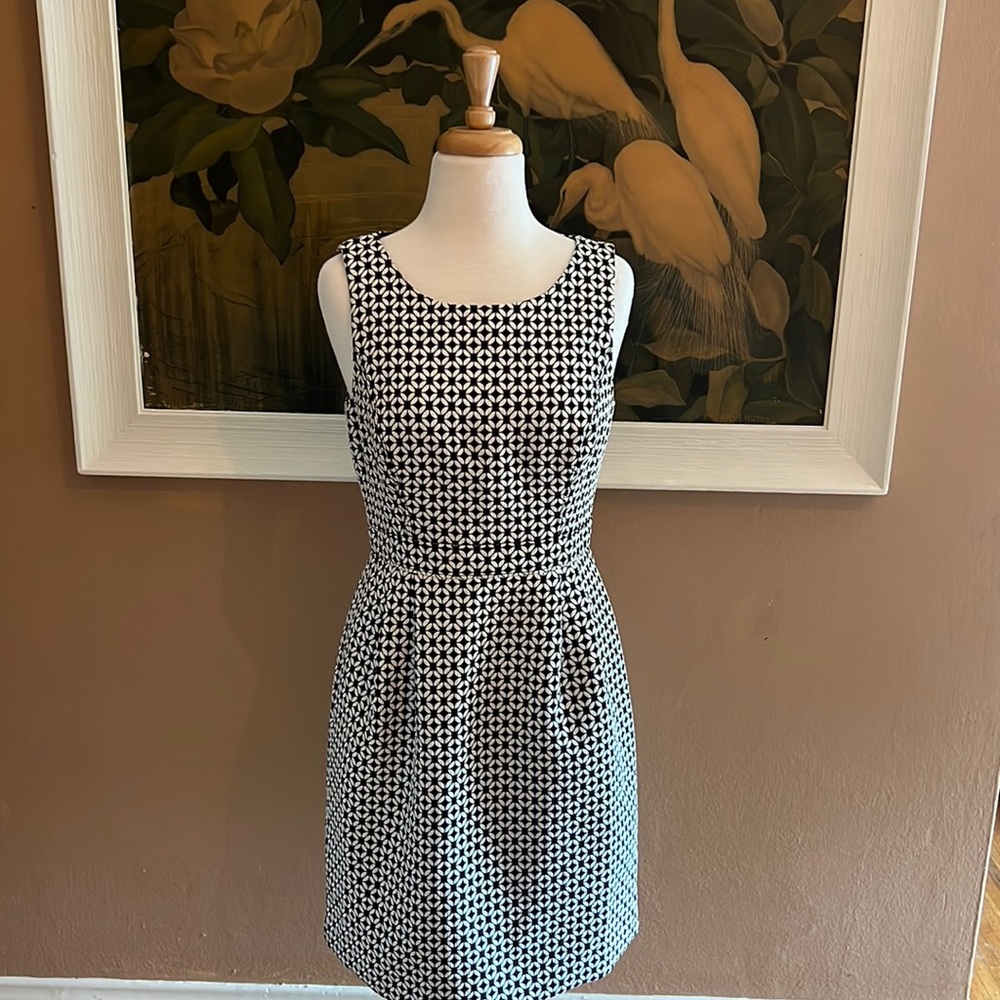 White House Black Market tailored fit dress